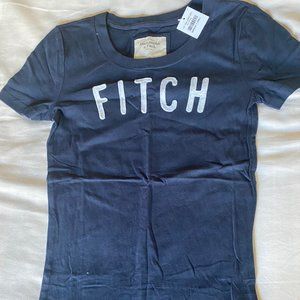 NWT Women Abercrombie & Fitch T-shirt size XS
